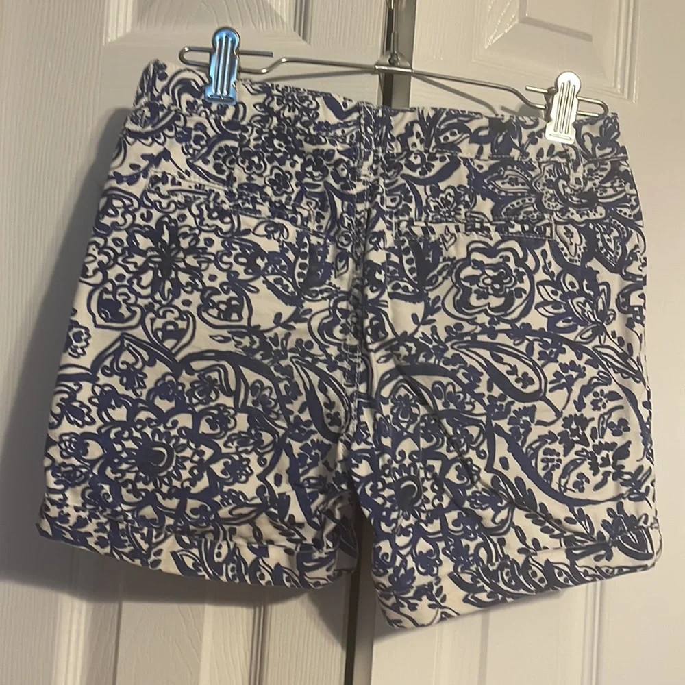 Gap kids Midi Short floral blue and white shorts size 10